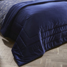 Laurence Llewelyn-Bowen Chic 150cm x 220cm Bedspread Navy