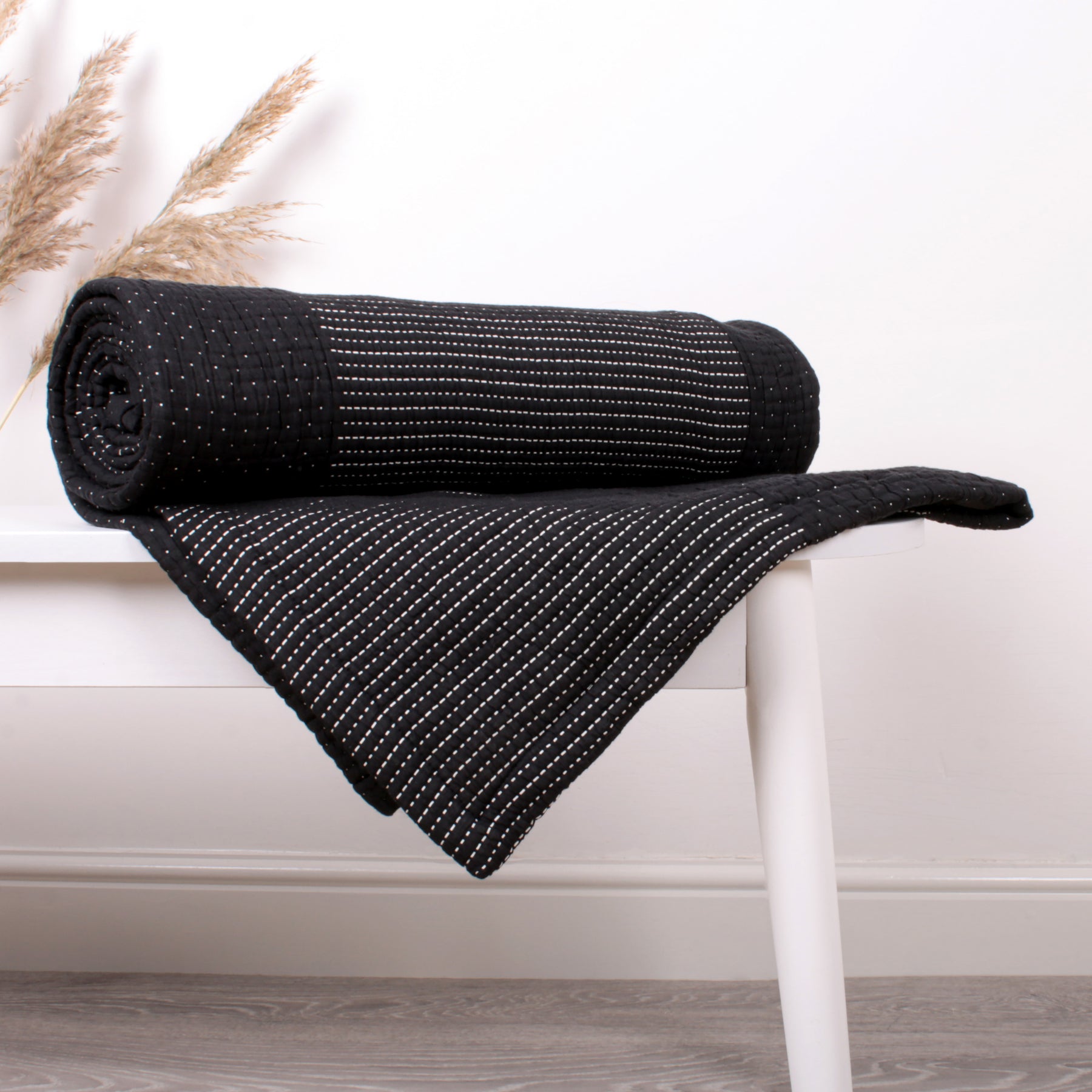 Appletree Verity Throw 150cm x 200cm Black